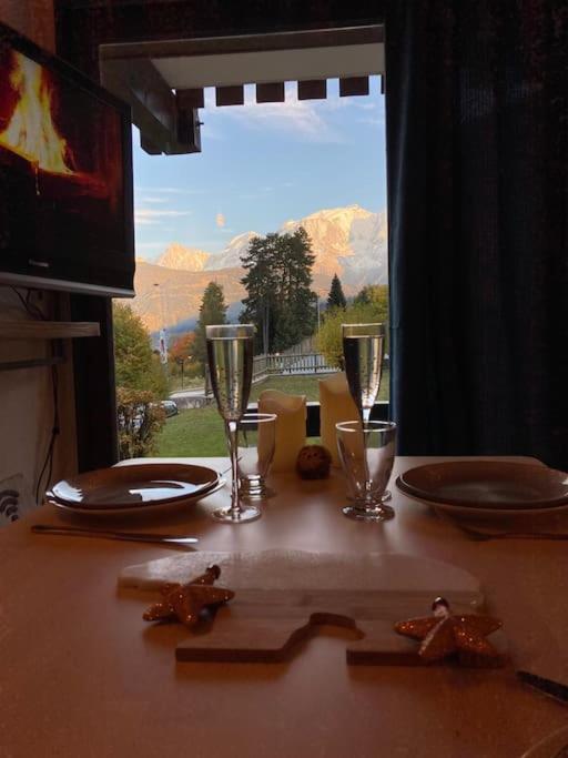 La Marmotte: Vue Mont Blanc, Terrasse, Parking Apartment Combloux Luaran gambar