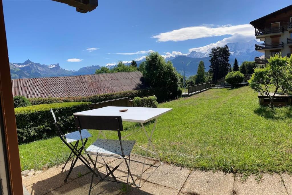 La Marmotte: Vue Mont Blanc, Terrasse, Parking Apartment Combloux Luaran gambar
